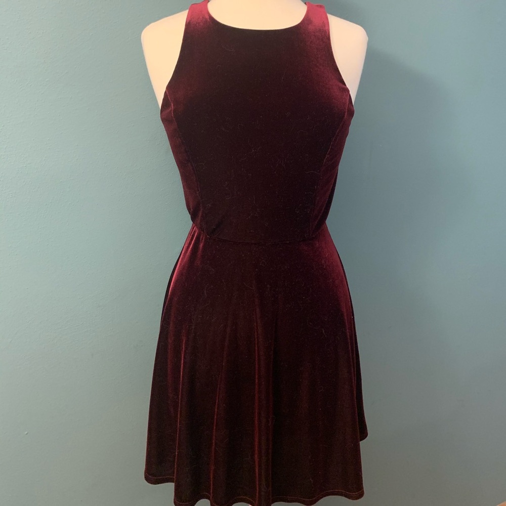 Socialite size large velvet dress